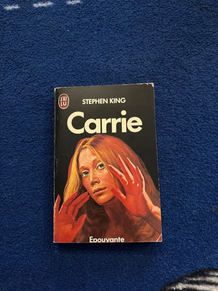 Livre stepehen King Carrie