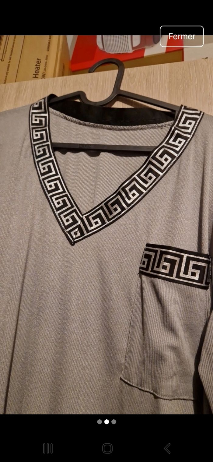 Sweat gris motif versace neuf taille unique - photo numéro 2
