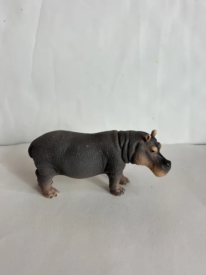 Figurine hippopotame Schleich