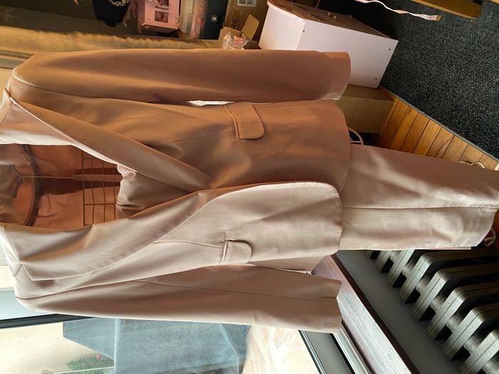 Tailleur Rose - photo numéro 3