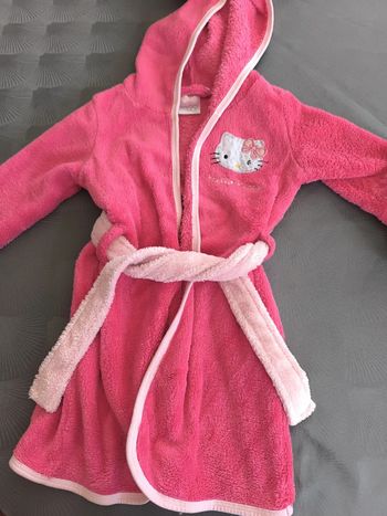 Peignoir hello kitty 2 ans