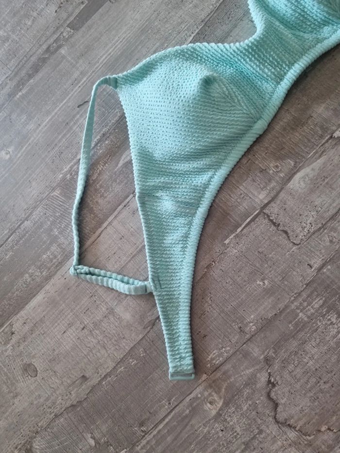 Haut de maillot de bain - photo numéro 3