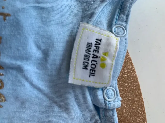 TEE shirt bleu ouvert dans le dos - photo numéro 2