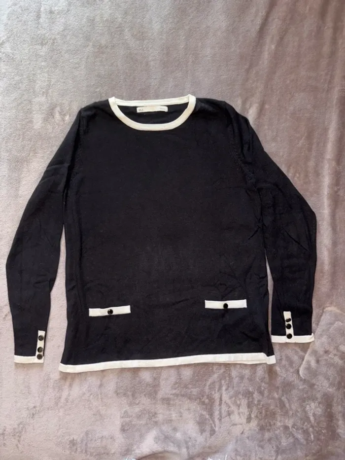 Pull noir femme Sfera taille 38 en bon état. - photo numéro 2