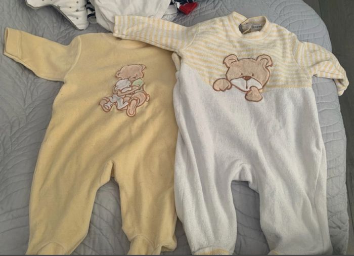 Lot de 2 pyjamas ours 3-6 Mois - photo numéro 2