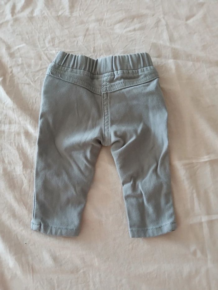Pantalon 3 mois - photo numéro 3