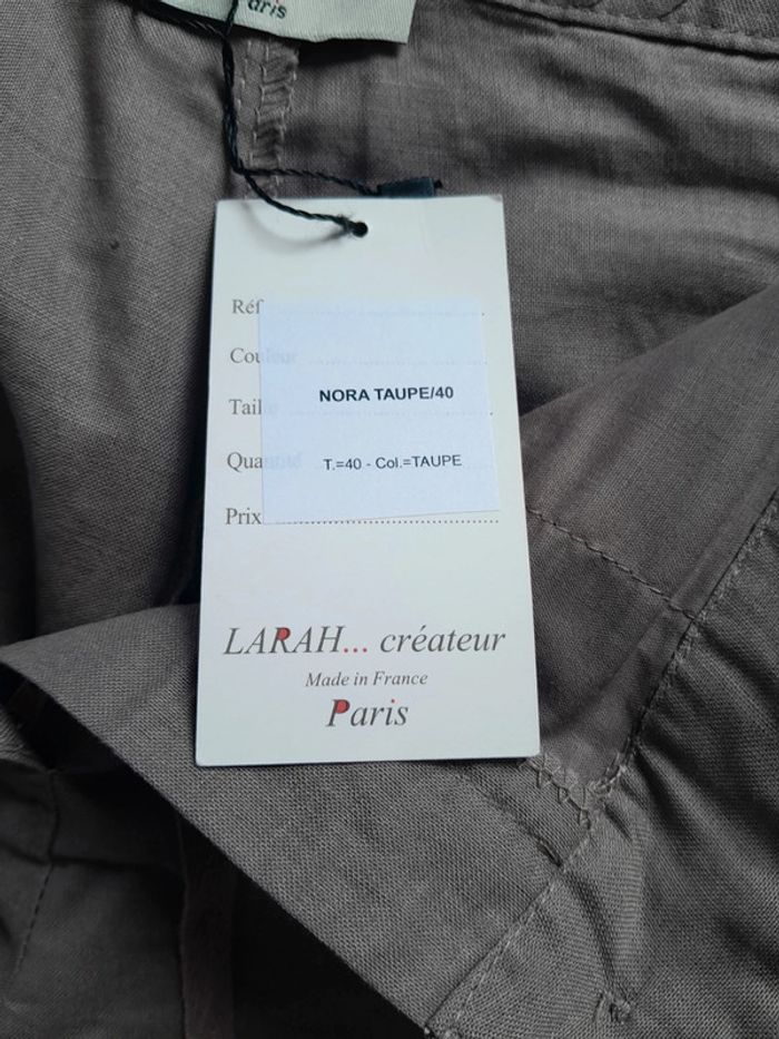 Beau pantalon large lin coton Larah createur modèle Nora taupe - photo numéro 4