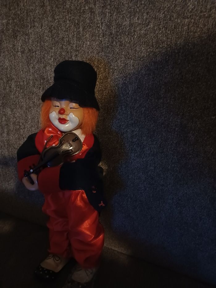 Clown musical très joli fonctionne parfaitement