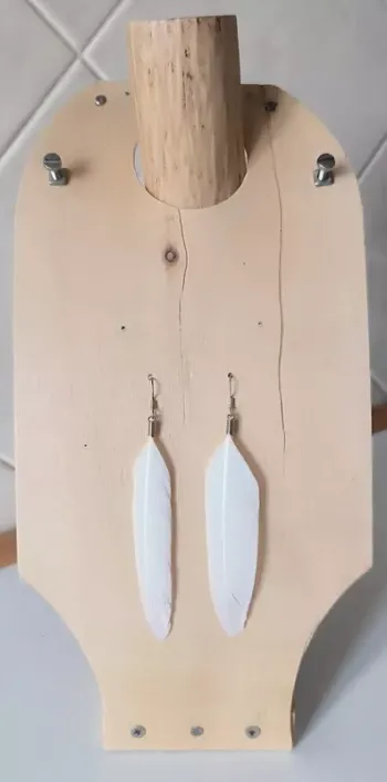 boucle d'oreille femme plume blanche