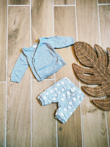 👶🏼Brioche/ Smiley baby-Ensemble Pantalon molletonné et gilet cache cœur- 1mois