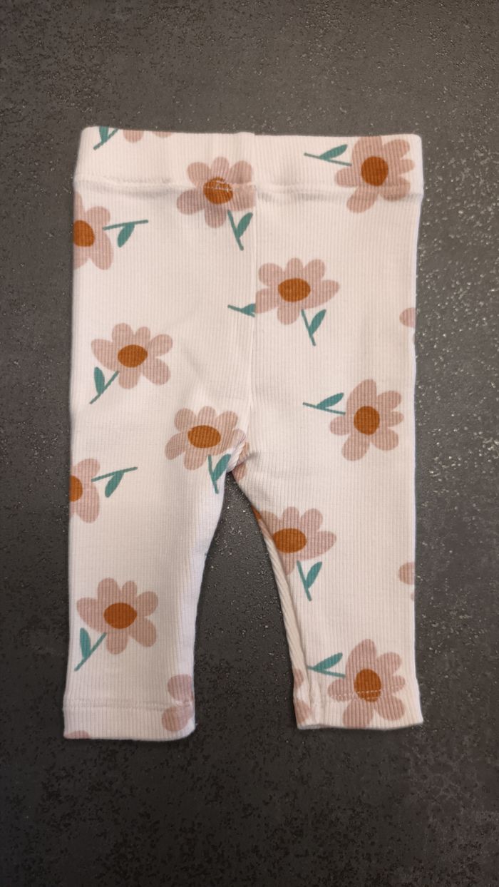 Legging 1mois - photo numéro 2