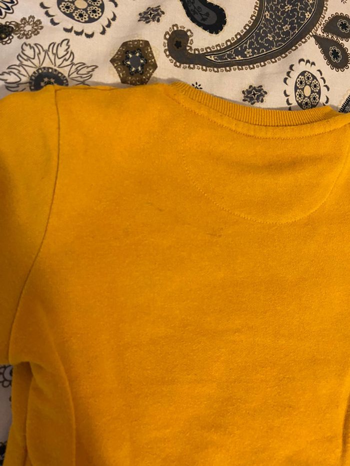 Superbe beau sweat à motifs  Primark moutarde taille 3-4 ans - photo numéro 8