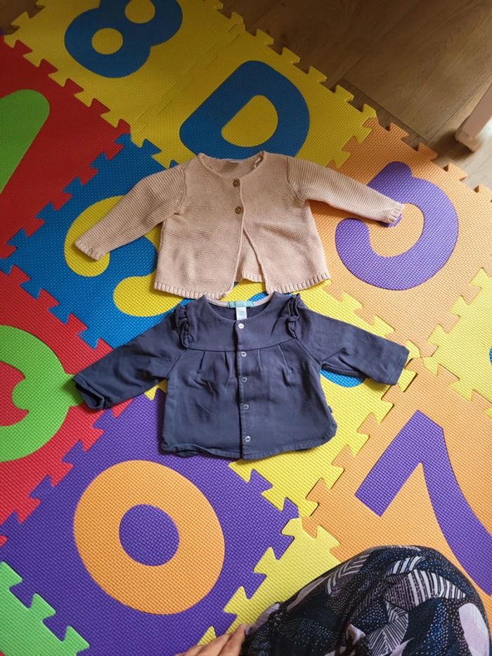Lot de 2 gilets 3 mois