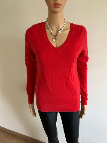 Pull rouge orangé avec col en V GAP taille S état satisfaisant (bouloches)