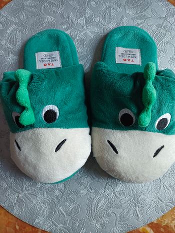 Pantoufles tape à l'oeil