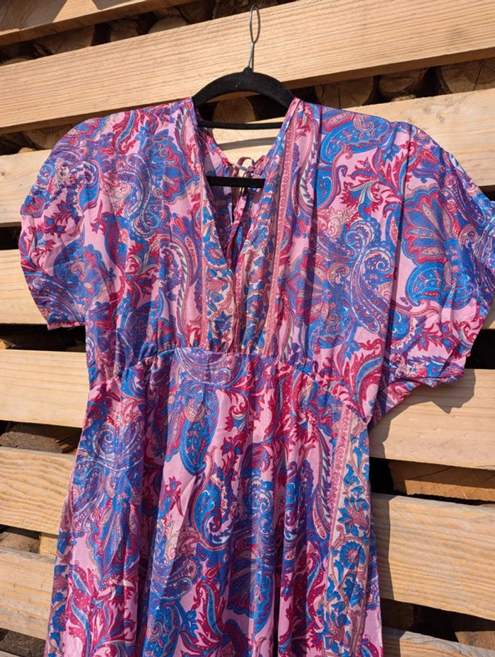 Robe 100% soie artificielle - Taille unique - Neuf avec étiquette - photo numéro 3