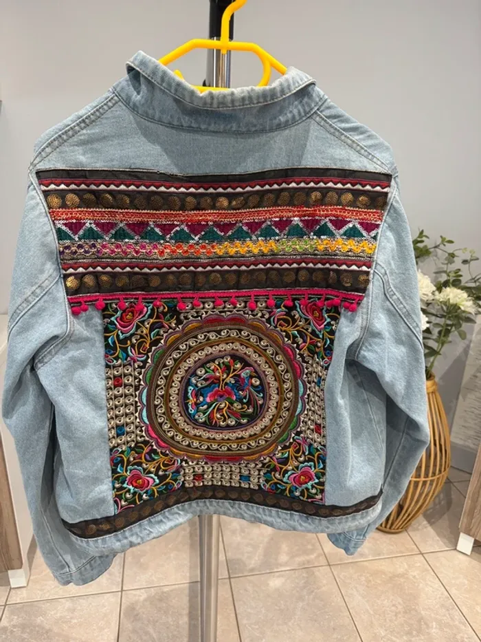Veste en jean brodée M - photo numéro 6