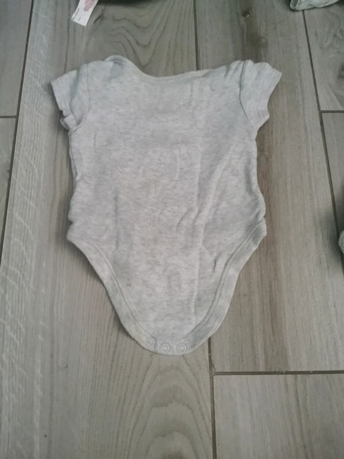 Ensemble pyjama + body 3 - 6 mois - photo numéro 3