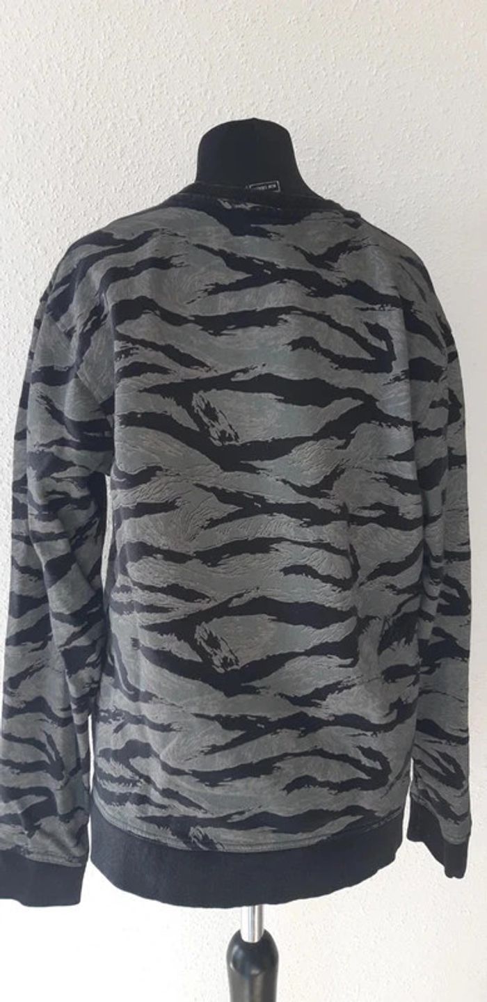 Pull kaki et noir taille L - photo numéro 5