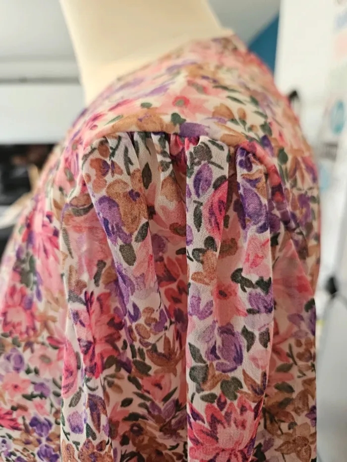 Robe fleurie 🌸 Mango 38 #lora11femme38 - photo numéro 5