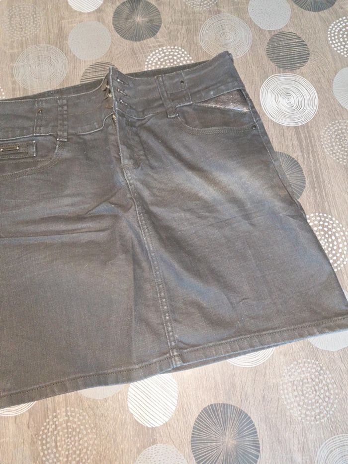 Jupe en jeans taille 40 - photo numéro 3