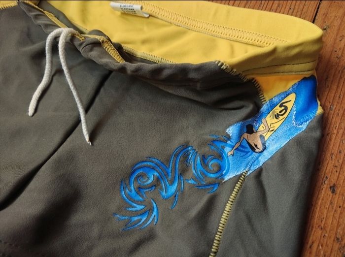 Maillot de bain kaki 8 ans garçon - photo numéro 3