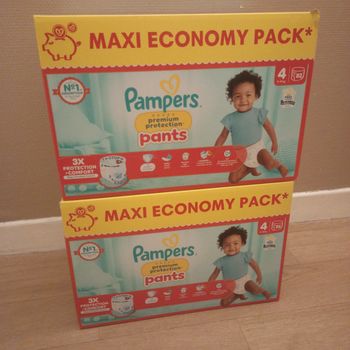 Lot Pampers premium protection Pants taille 4 (164 couches)