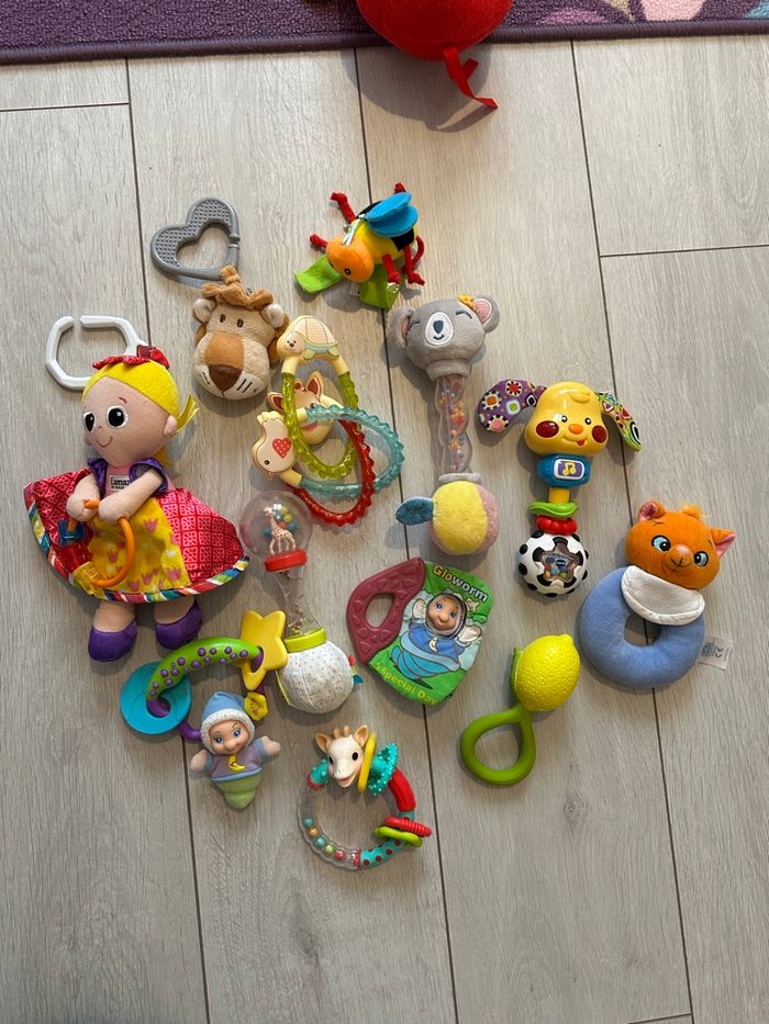 Lot de jouets