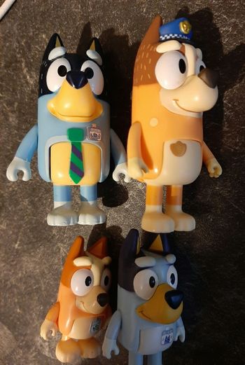 Famille Bluey travailleurs
