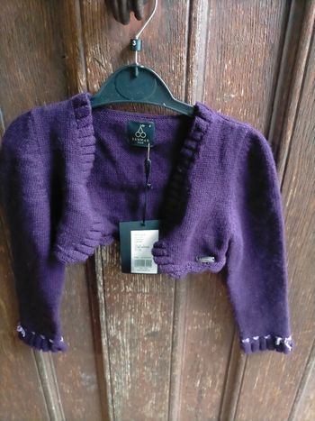 Joli boléro Sanmar neuf 4 ans