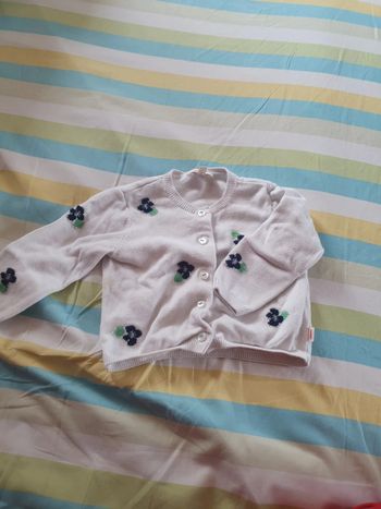 Pull taille 9 mois