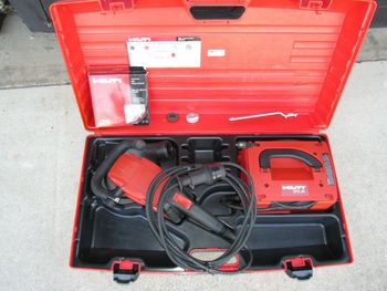 Ponceuse Béton DG 150 Hilti en excellent état