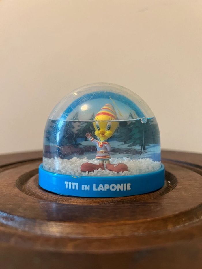 Boule de neige titi en Laponie