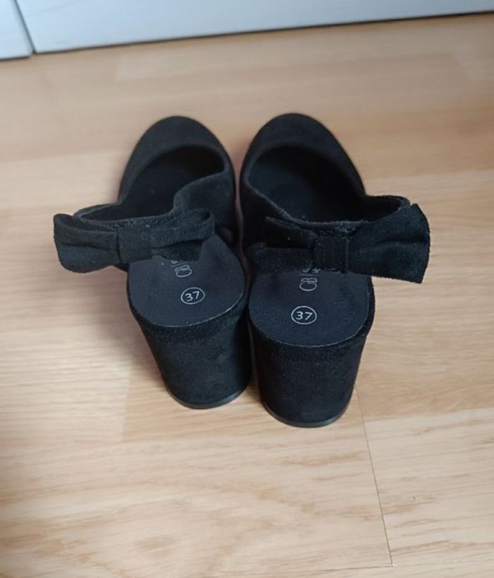 Ballerines noires daim GB p.37 neuves - photo numéro 4