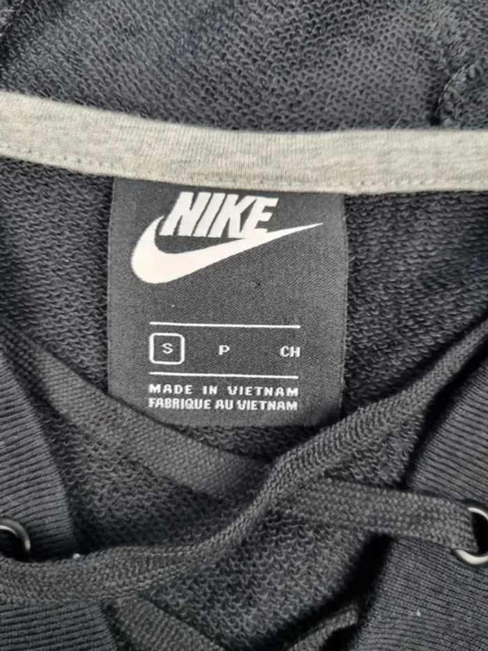 Sweat à capuche noir Nike – Taille S Femme (mesures en photos) - photo numéro 8