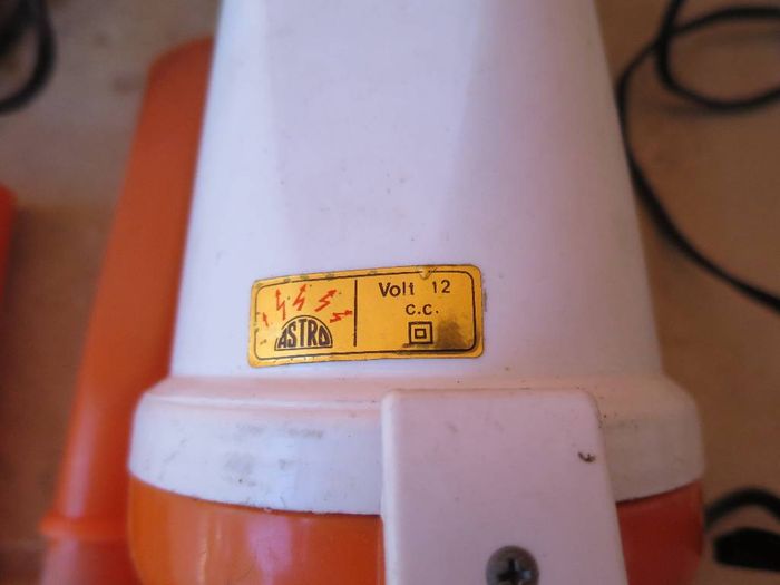 Aspirateur de voiture 12 Volt Astro - photo numéro 3