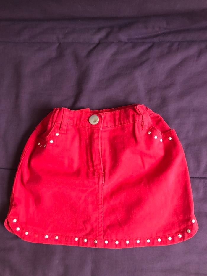 Jupe courte rouge - photo numéro 3