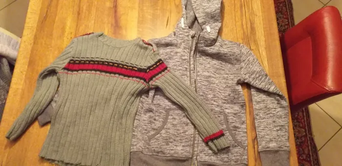 Pull gris 8-10 ans en vraie laine tricoté main - photo numéro 3