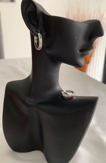 Boucles d’oreilles créoles multicolores en cuivre argenté 18 mm