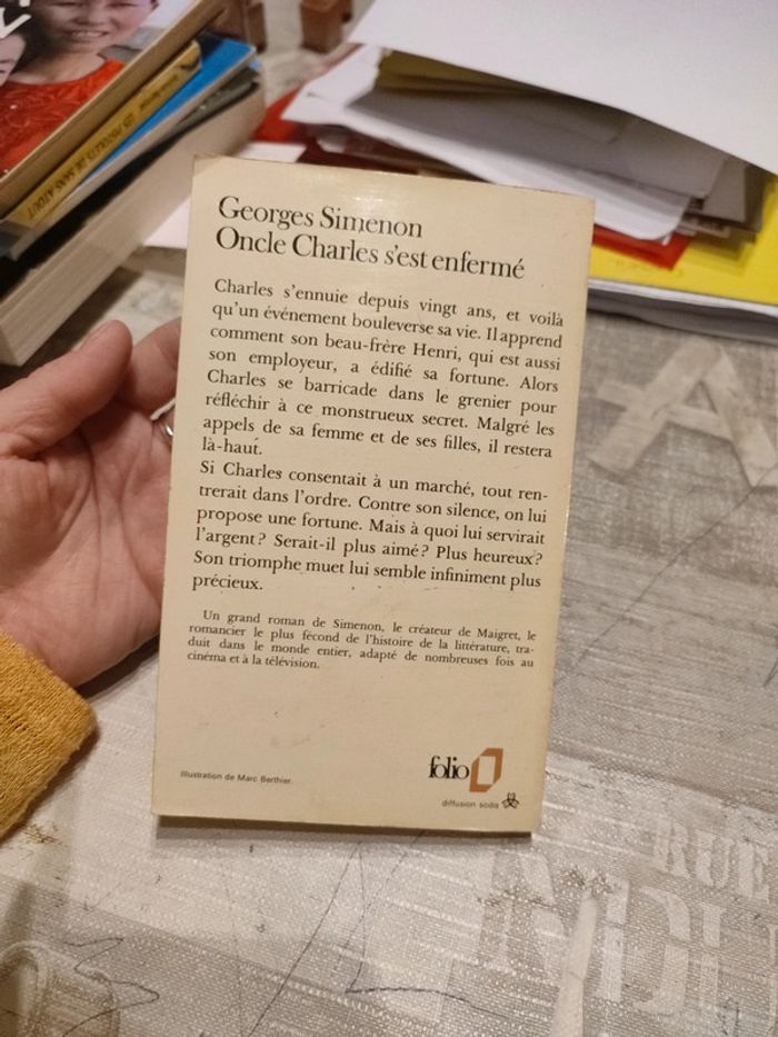 Oncles Charles s'est enfermé - photo numéro 2