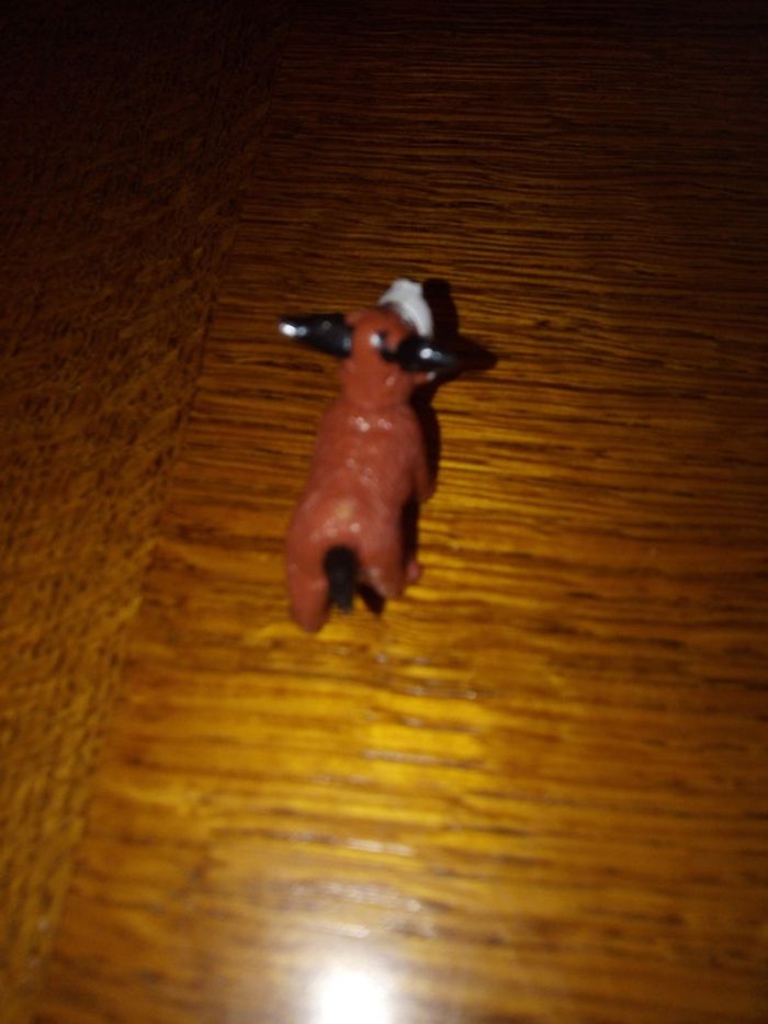 Figurine Esso / Tintin: Gustave le chien - photo numéro 2