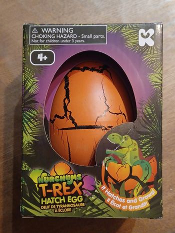 Hatcher egg T-Rex