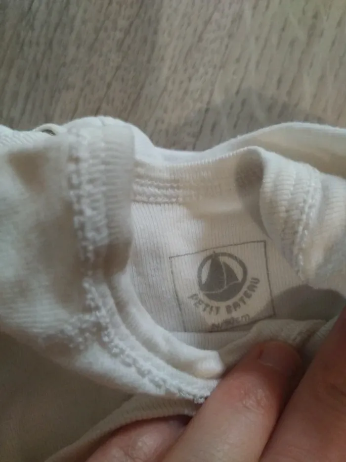 Lot de bodies et pyjamas naissance - photo numéro 7