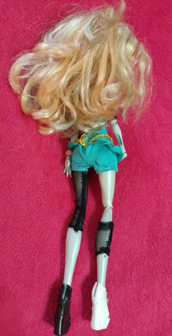 Poupée Monster high - photo numéro 2