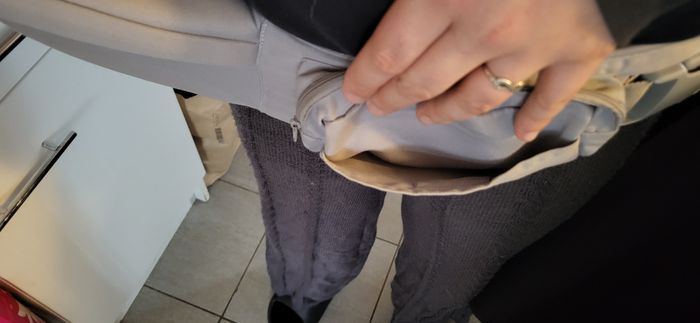 Porte bebe position assie - photo numéro 5