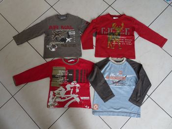 Lot 4 t-shirts manches longues 6 ans