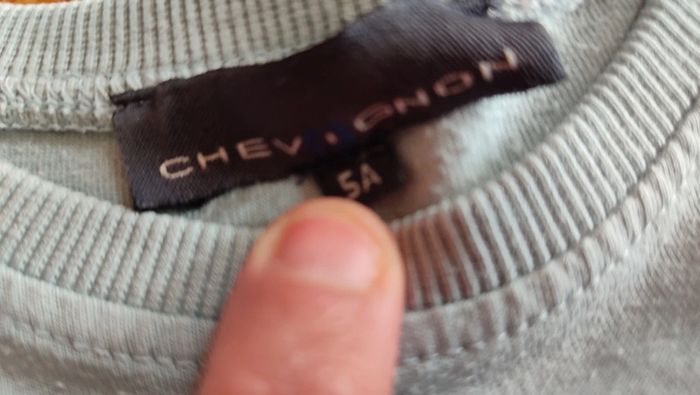 Tee-shirt manches longues - 5 ans - TBE - photo numéro 5