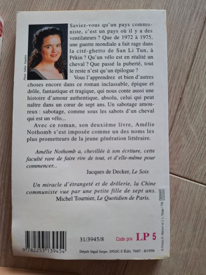 Lot de 3 livres de Amélie Nothomb en bon état - photo numéro 3
