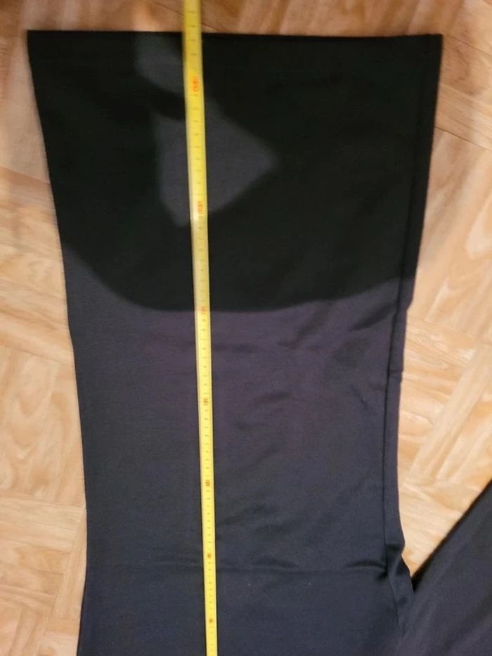 Lot de 3 pantalons taille 64 neuf - photo numéro 4