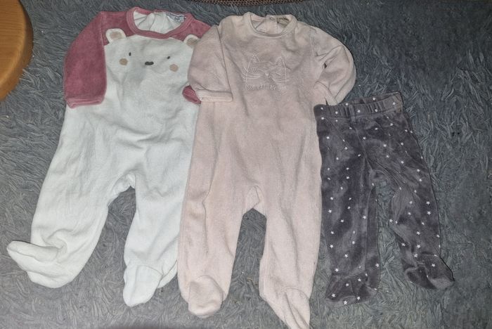 Lot grenouillères et pantalon pyjama 3mois
